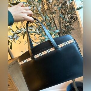 Burberry Sleek Professional Bag